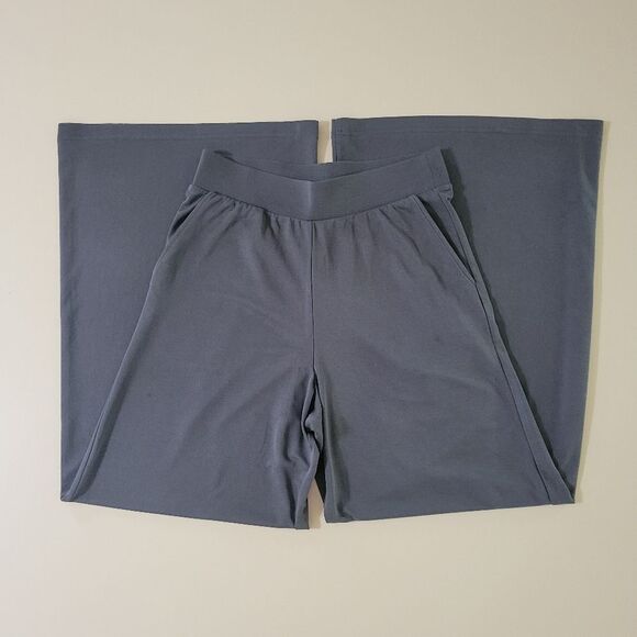 Fabletics Gray Sleek Knit Wide Leg Pant - Picture 4 of 15